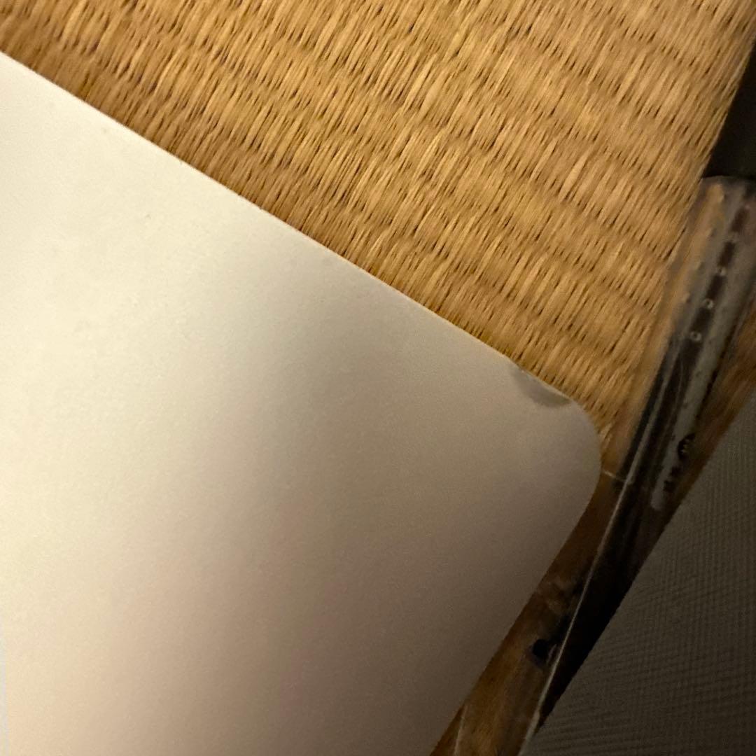 美品緊急で早く売りたいのでお安くしてますMacBookAir2020不具合なし