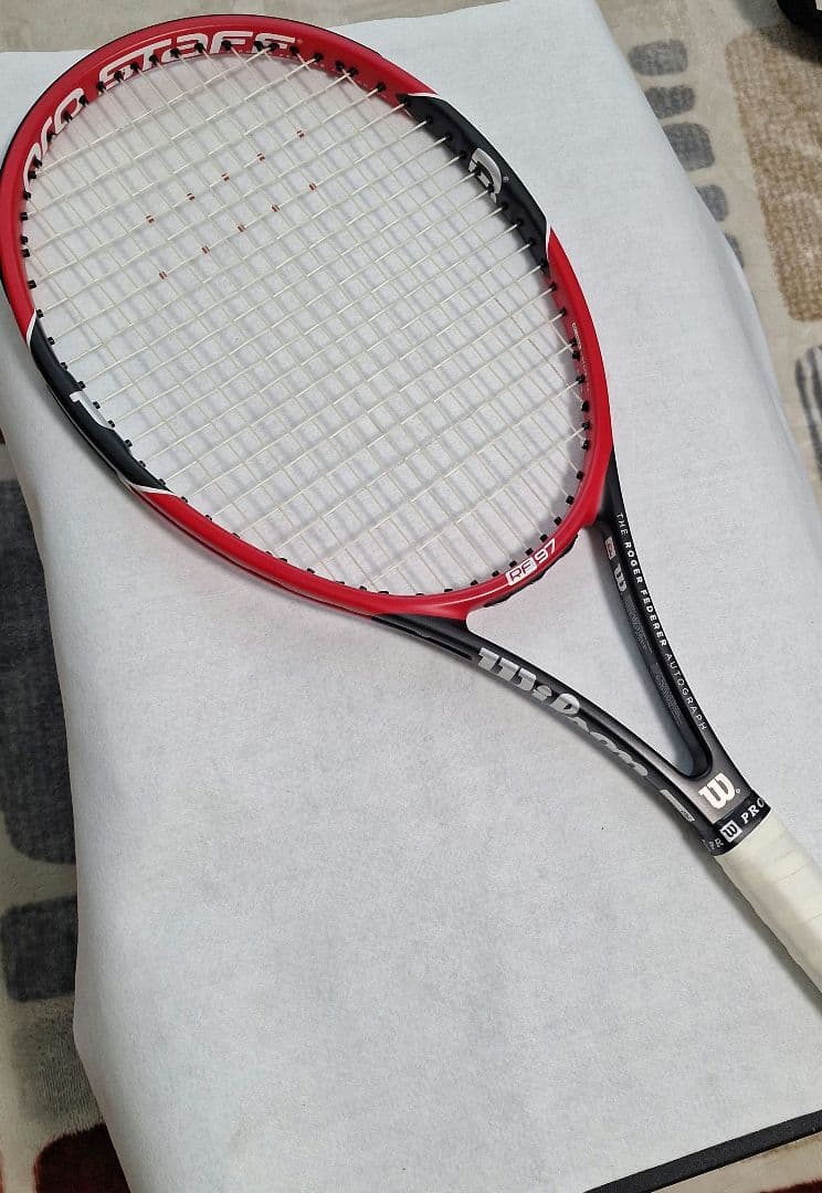 Wilson RF97 Autograph ラケット G2 Wilson RF97 Autograph Review - Tennisnerd.net